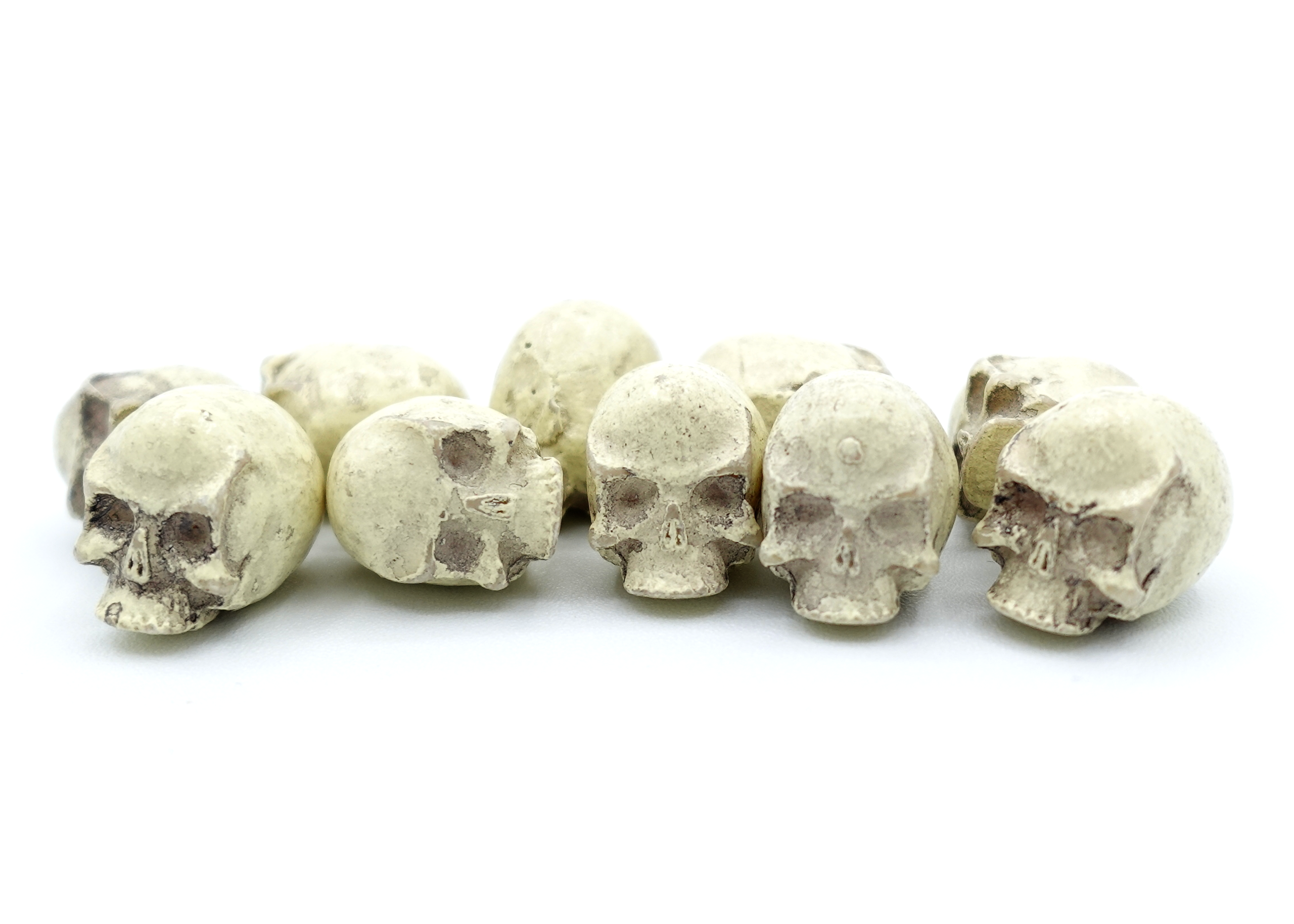 Top_Shelf_Skulls_1